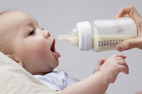 梦见给婴儿喂奶